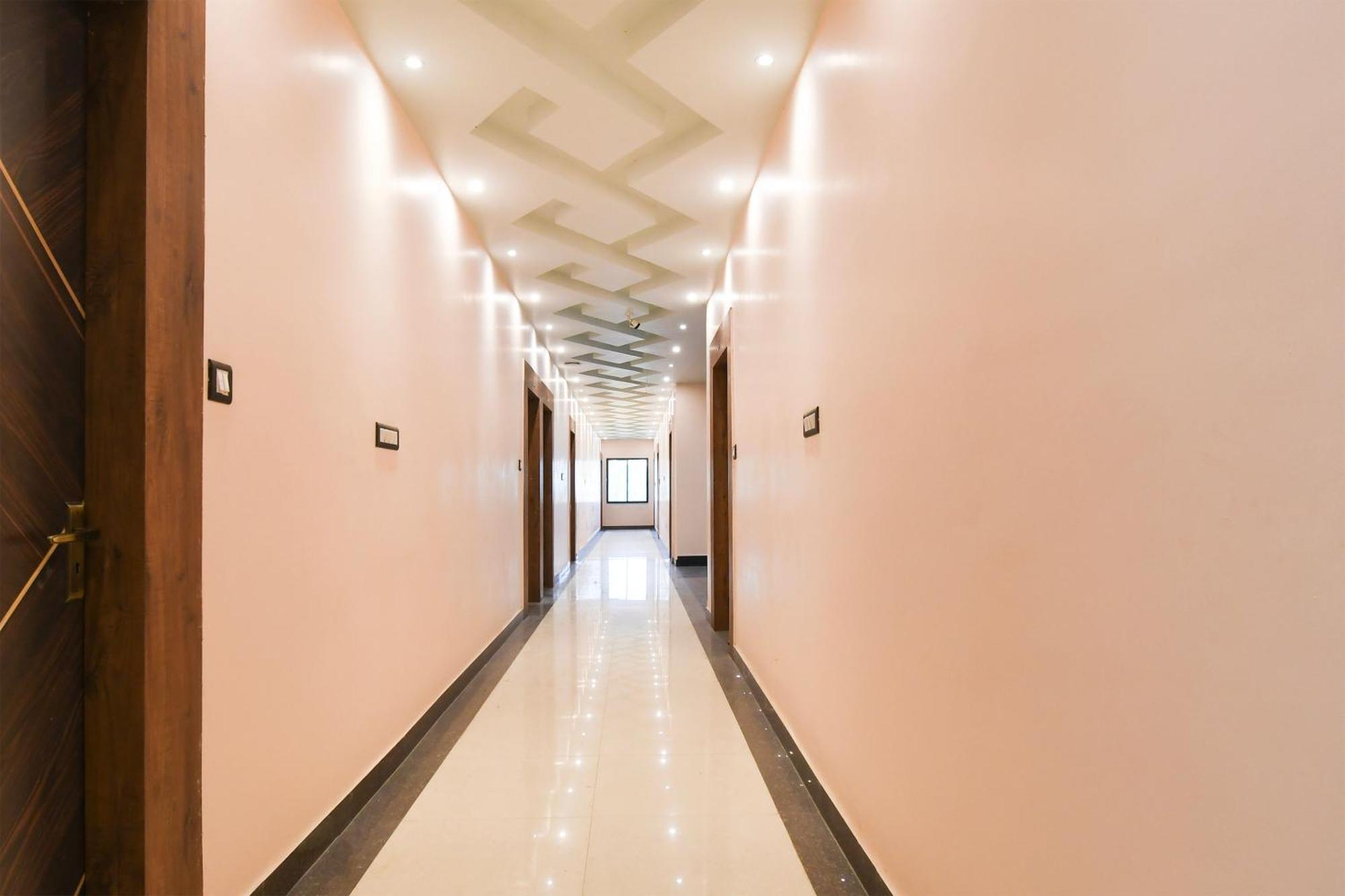 Hotel O Nilmadhab International Tarapith Bagian luar foto